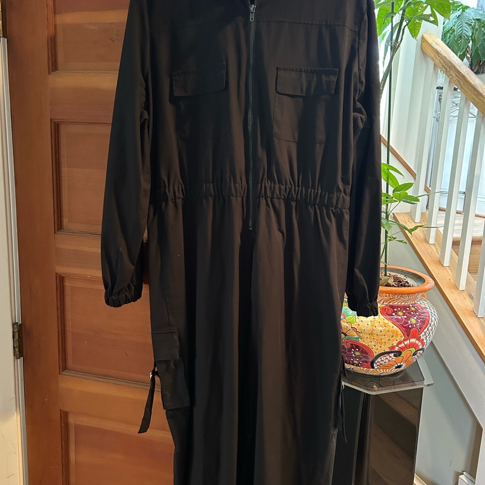 Fashion Nova Black Zipper Jumpsuit